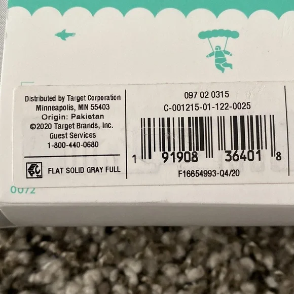 Pillowfort light gray full flat sheet - Picture 6 of 6